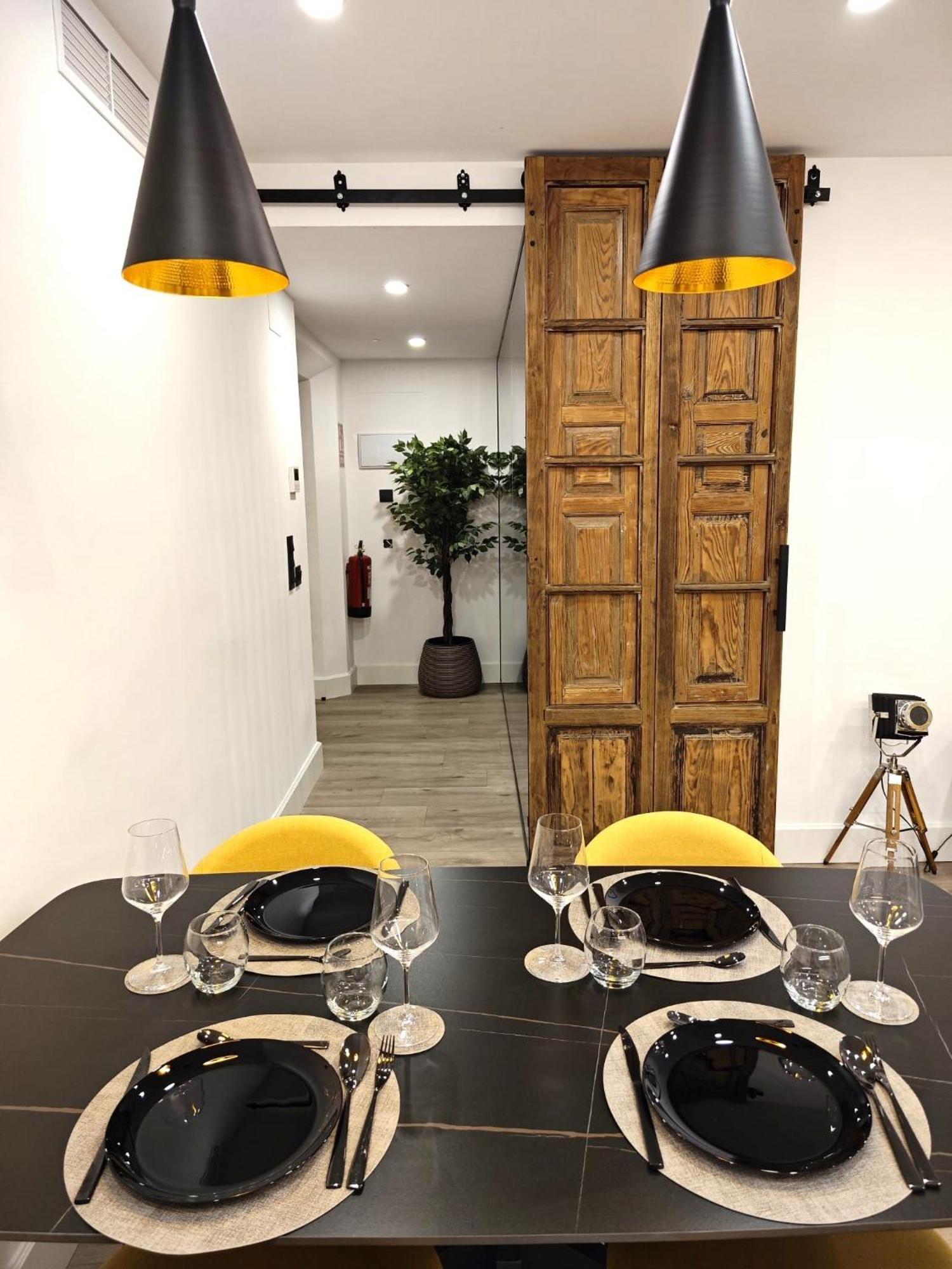 La Parada Del Rey - Luxury Suites Plasencia Exterior photo