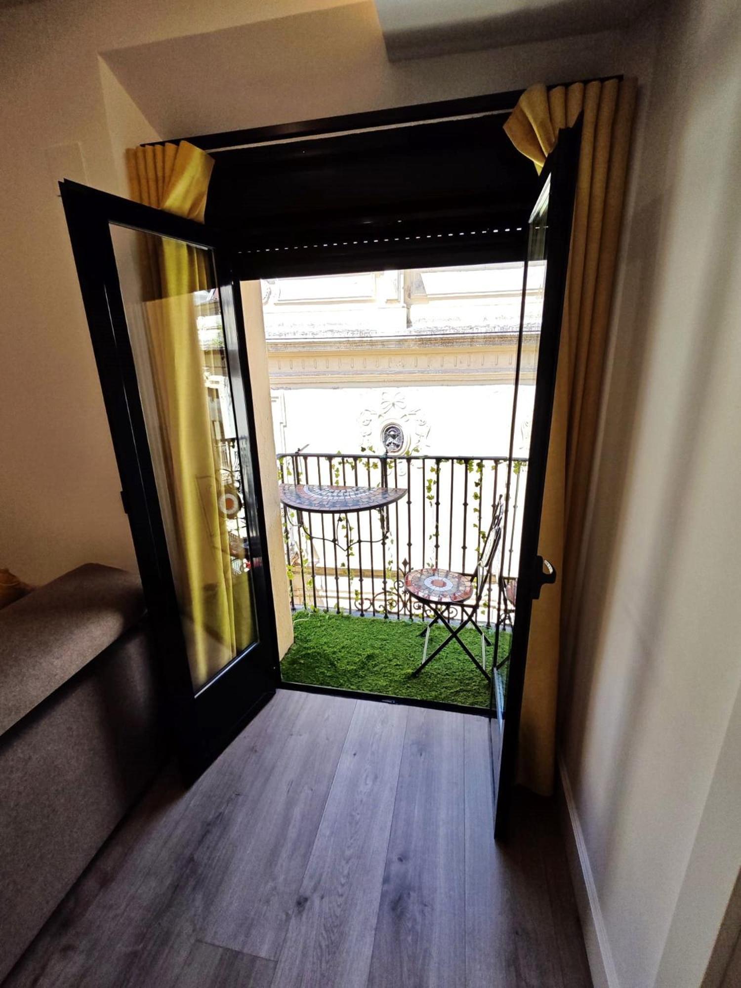 La Parada Del Rey - Luxury Suites Plasencia Exterior photo