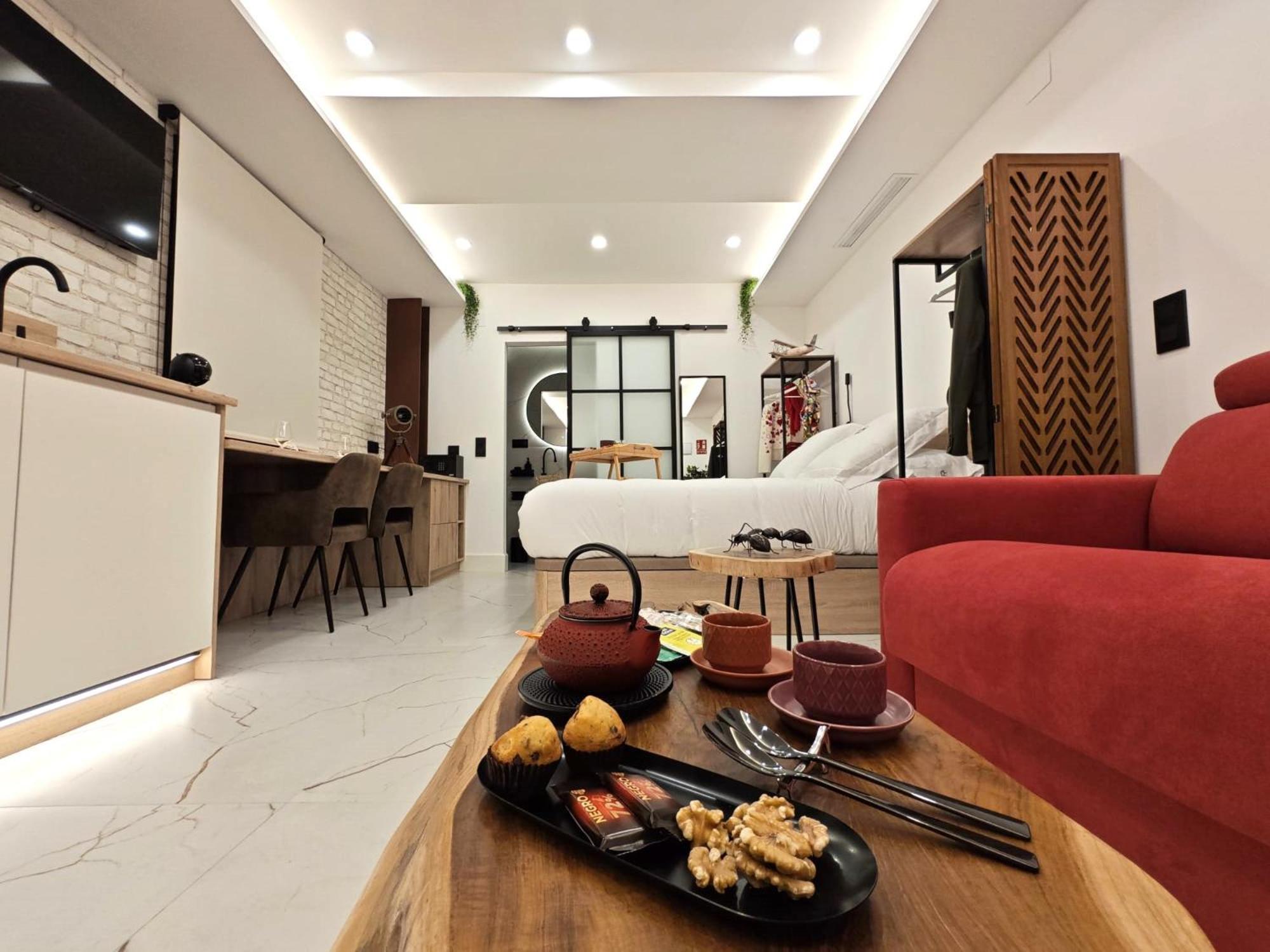 La Parada Del Rey - Luxury Suites Plasencia Exterior photo